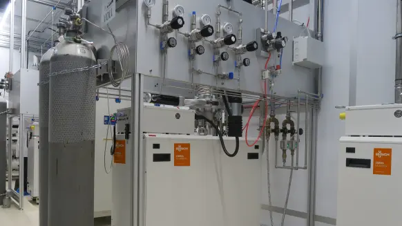 Latest Screw Vacuum Technology Lends Exceptional Reliability to ALD Coating