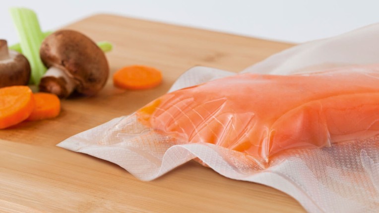 landingpagefishfarming_packagedsalmon_rgb_1200x675px