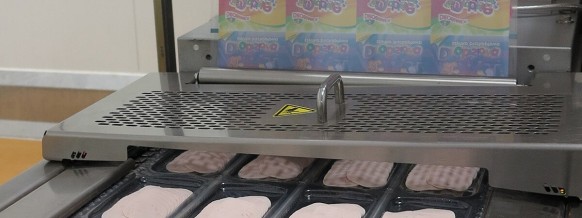 Högre effektivitet och kortare cykeltider vid förpackning av fågelköttskorvar med R5