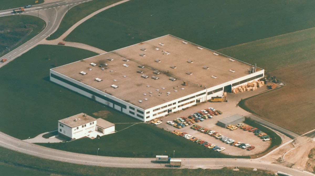 luftaufnahme_headquarter_1980_edit_1200x