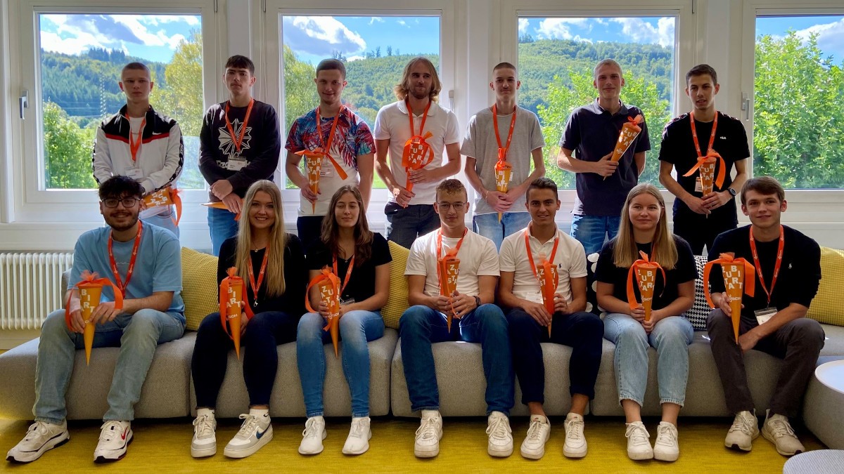 auzubis_und_studenten_2022_1200x675