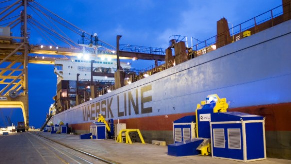 Safe and Fast Mooring of Vessels and Ferries with Vacuum Technology