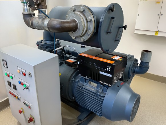 Cutting Energy Costs and Extending Vacuum Pump Lifetime in Food Packaging