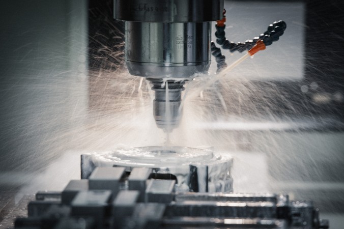 Absolutní přesnost při CNC frézování díky vakuu